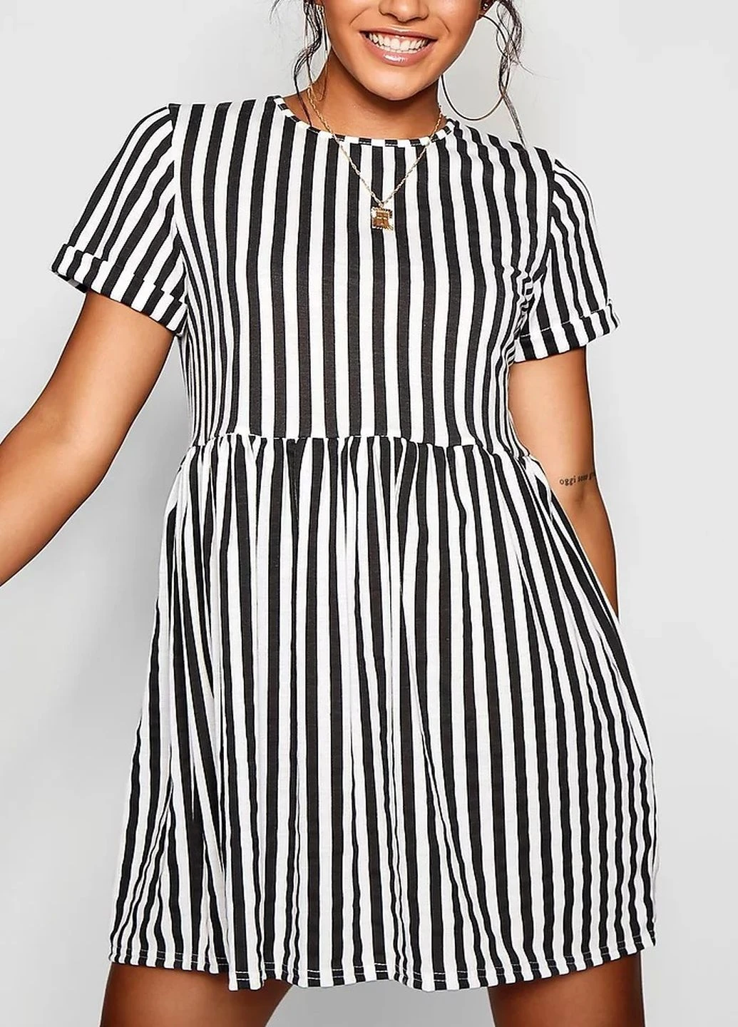 Черно-белое кэжуал платье Boohoo однотонное