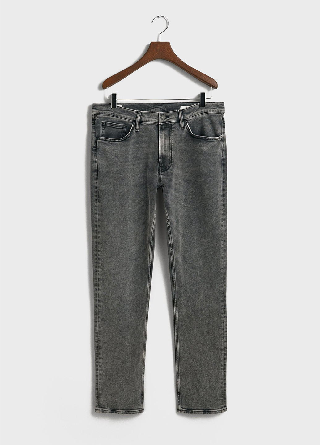 Серые демисезонные зауженные джинсы Gant