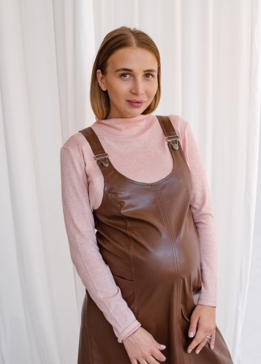 Красивый женский сарафан для беременных и кормящих мам из экокожи коричневый To Be однотонный