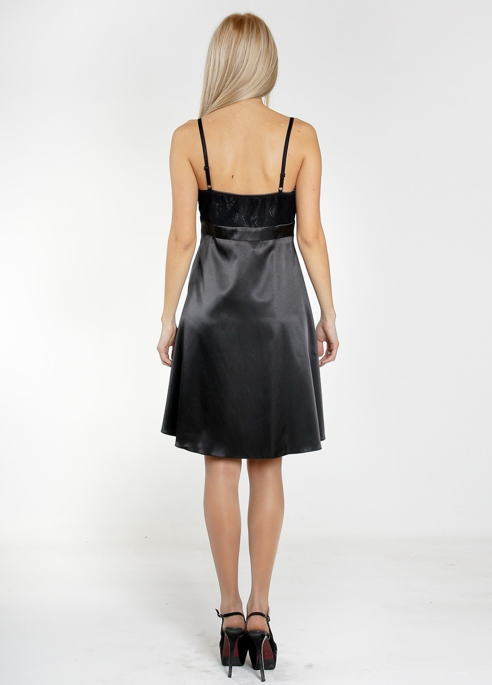 Черное платье Taglia 42
