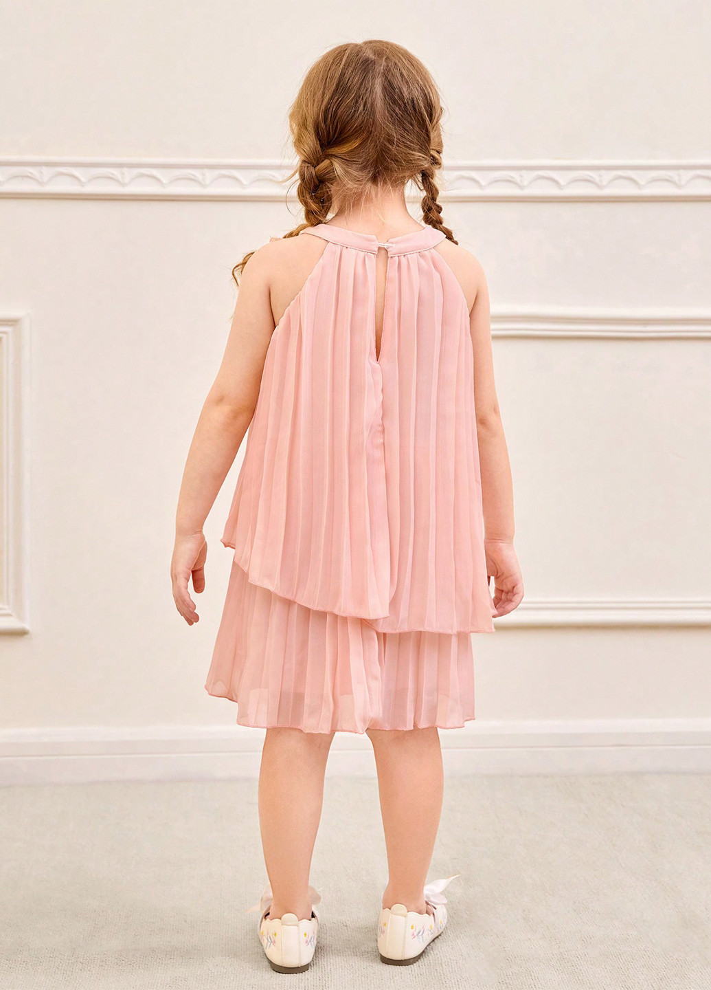 Светло-розовое платье SHEIN (325533635)