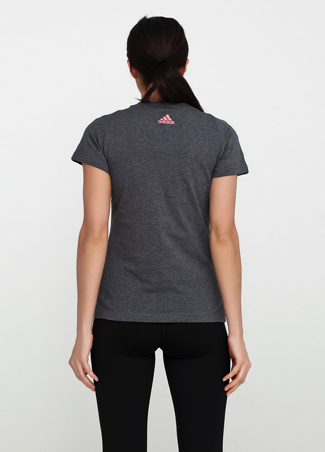 Темно-сіра всесезон футболка з коротким рукавом adidas