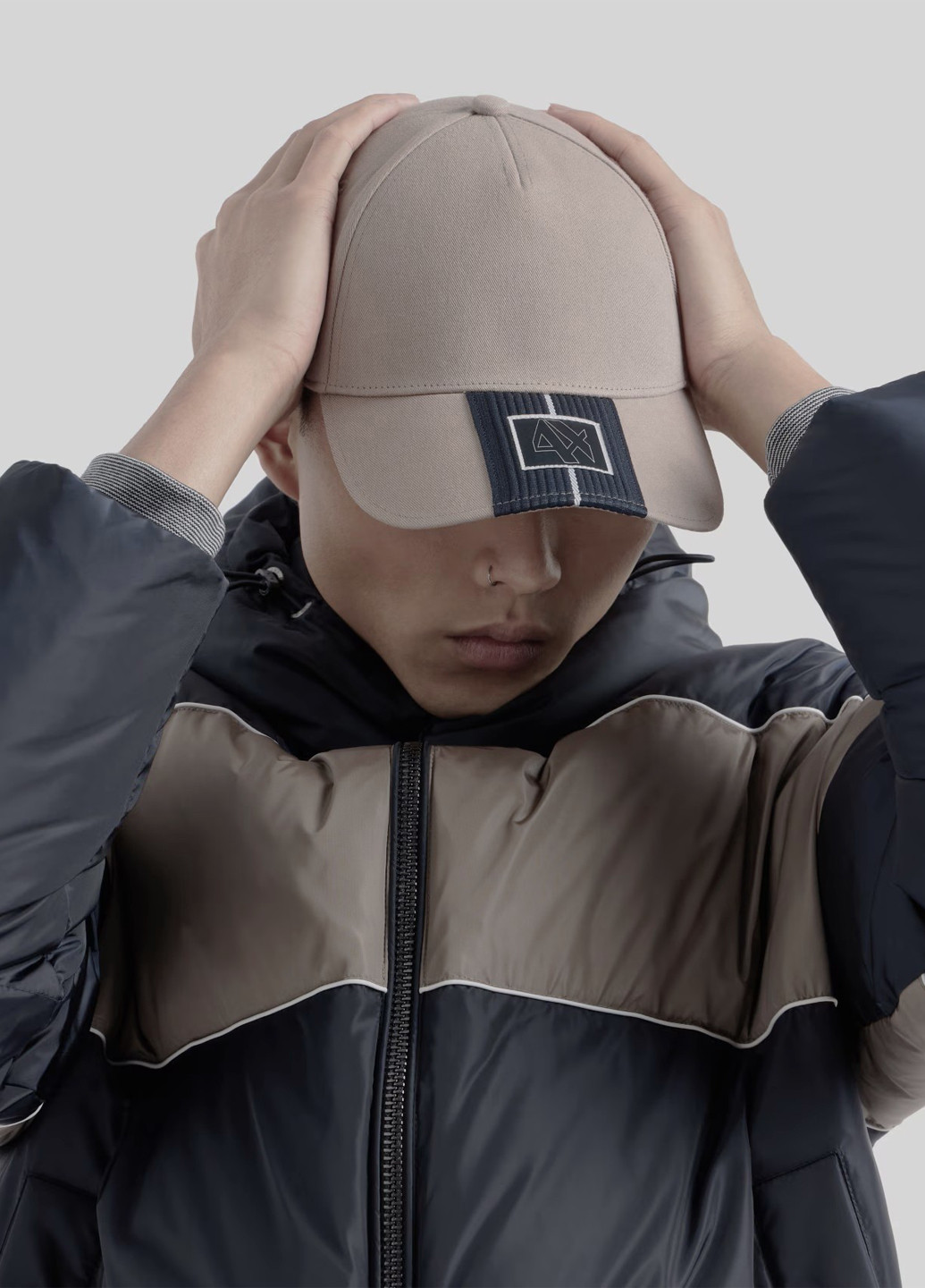 Кепка Armani Exchange (334885456)