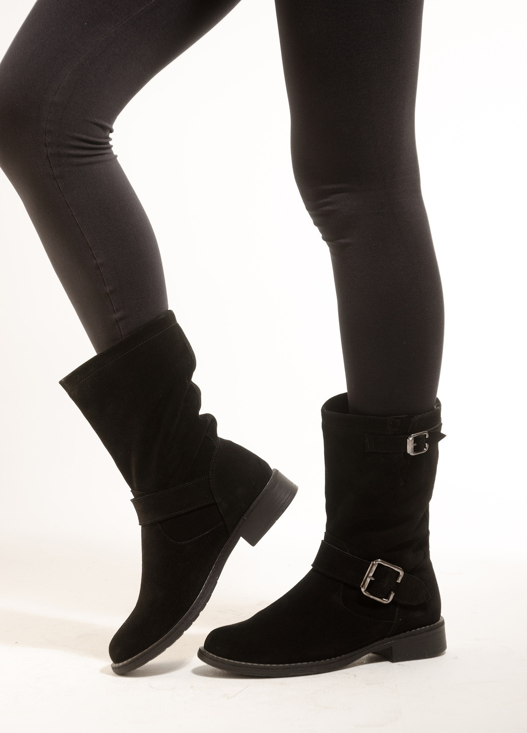 Жіночі зимові чоботи замшеві з пряжкою INNOE сапоги (254954393)