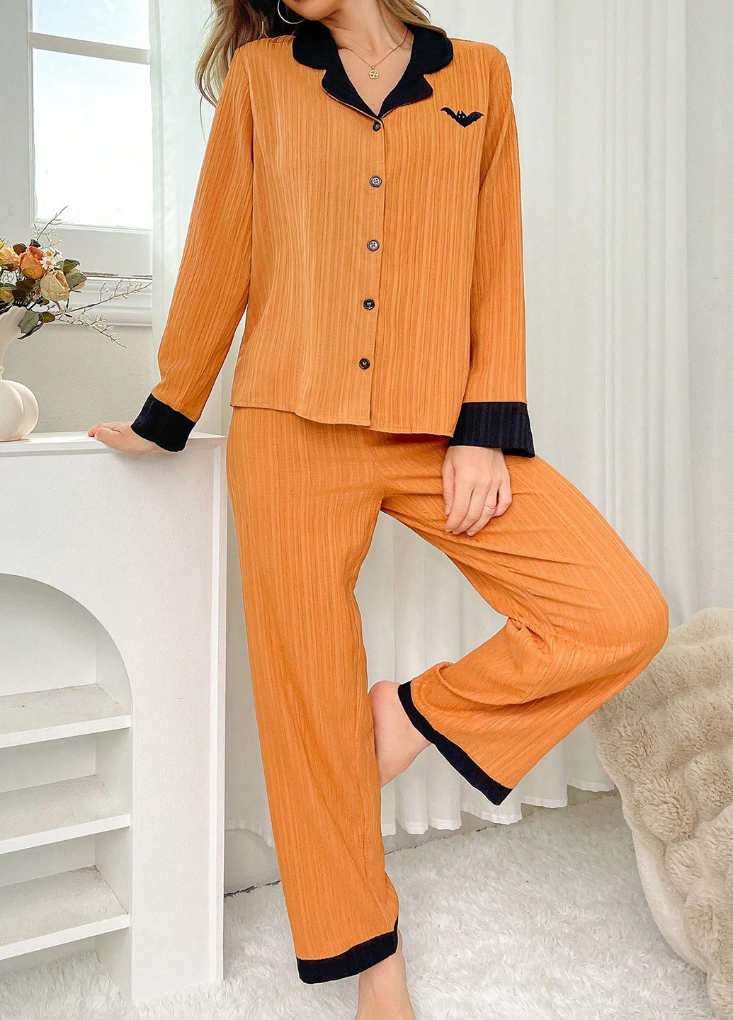 Помаранчева всесезон піжама (сорочка, штани) сорочка + брюки SHEIN