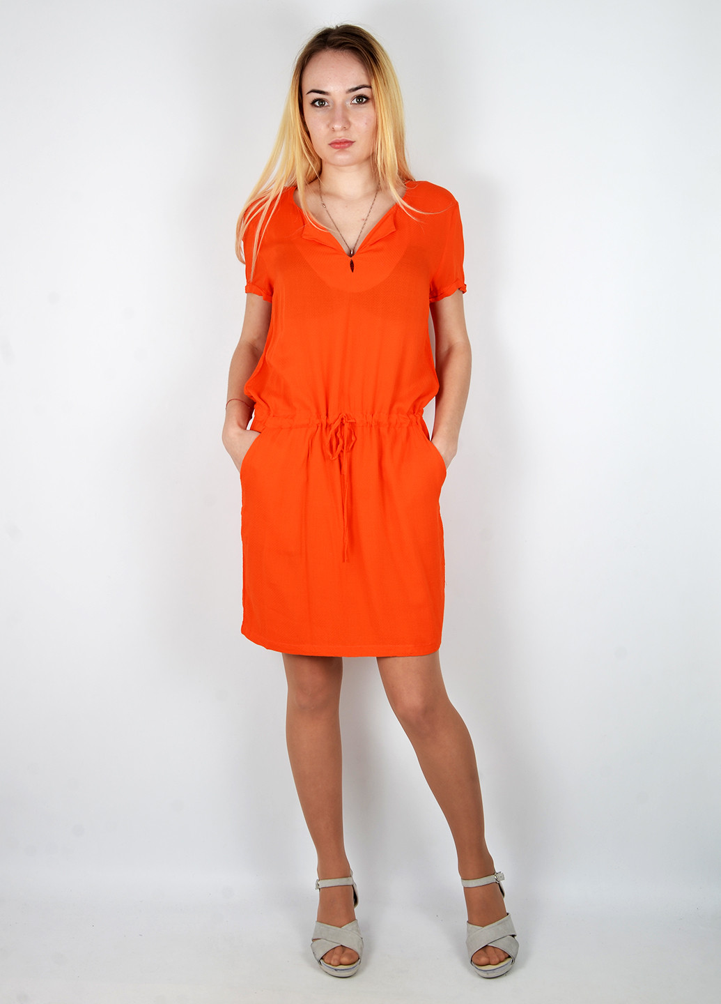 Оранжевое кэжуал платье Best Mountain однотонное