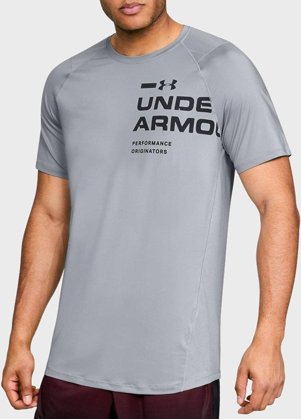 Светло-серая футболка Under Armour