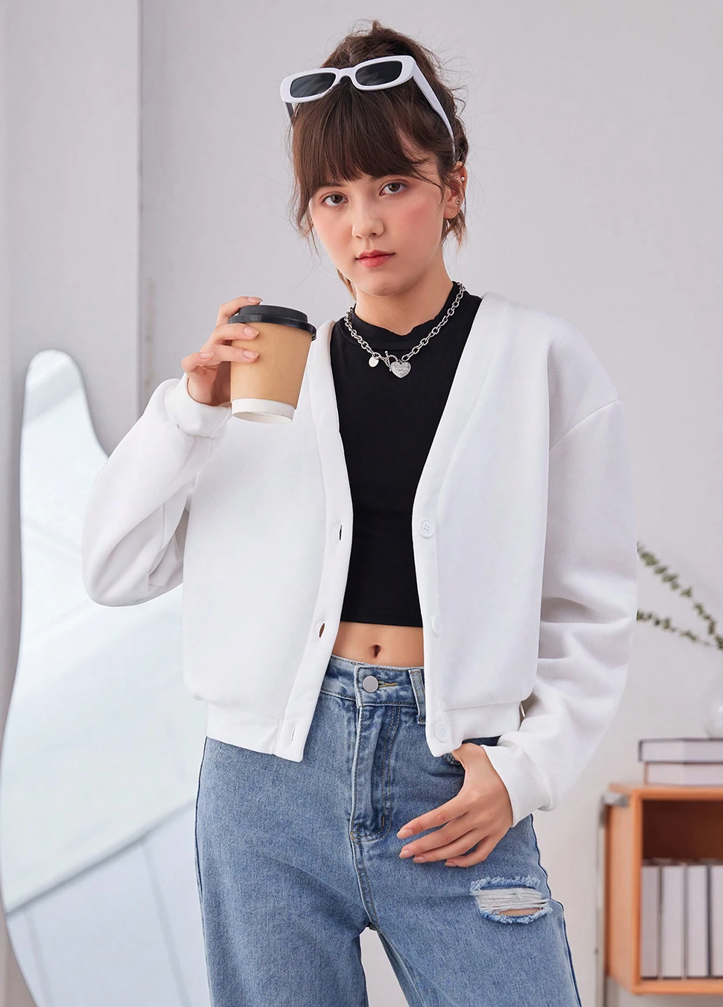 Белый демисезонный кардиган SHEIN