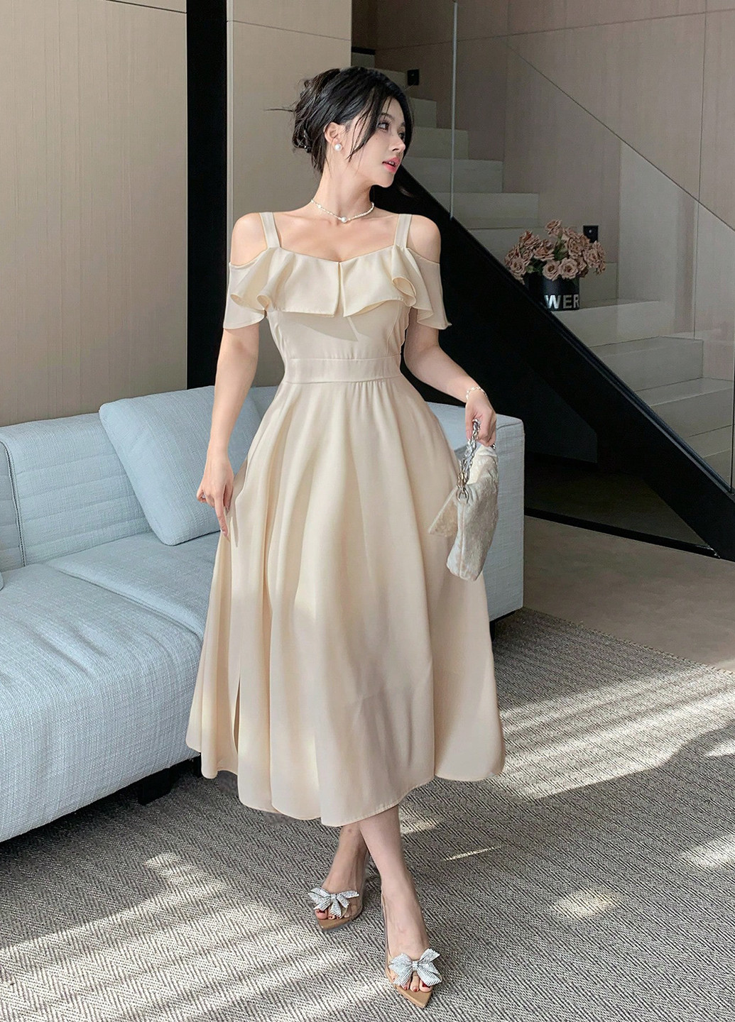 Кремовое кэжуал платье клеш SHEIN однотонное