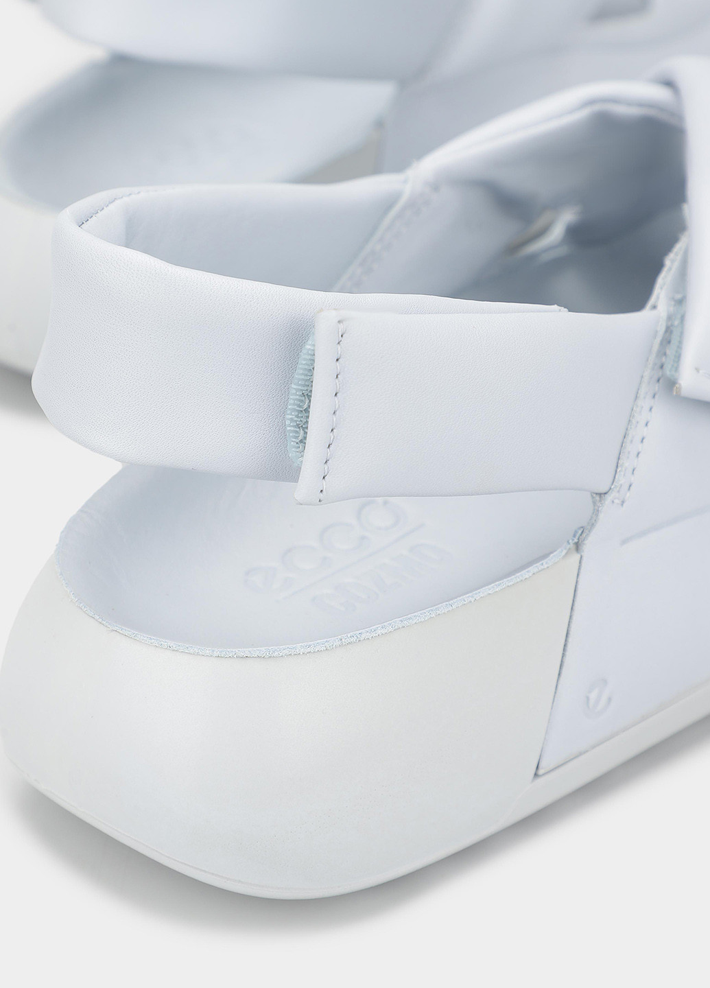 Кэжуал сандалии Ecco на липучке