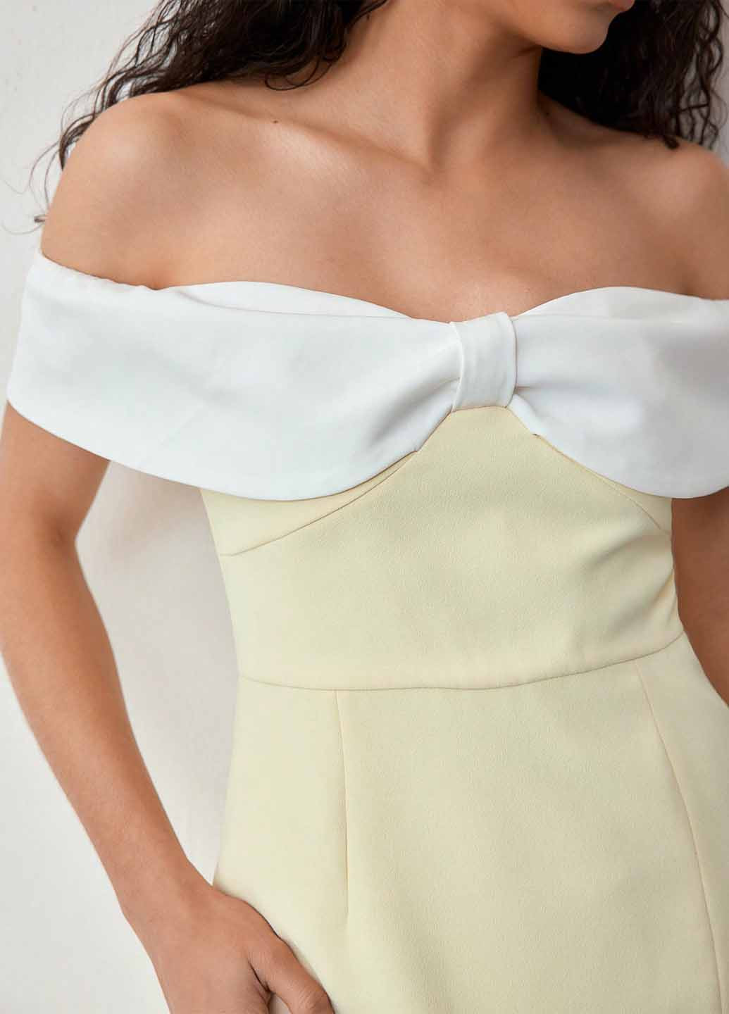 Желтое праздничный, кэжуал платье а-силуэт, с открытой спиной SHEIN однотонное