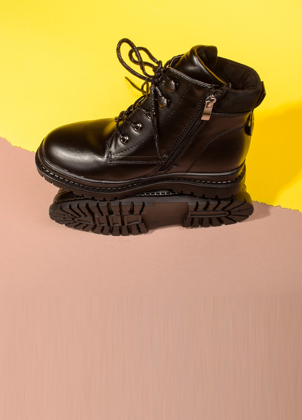 Черевики дитячі на шнурівці No Brand Ботинки однотонні чорні кежуали