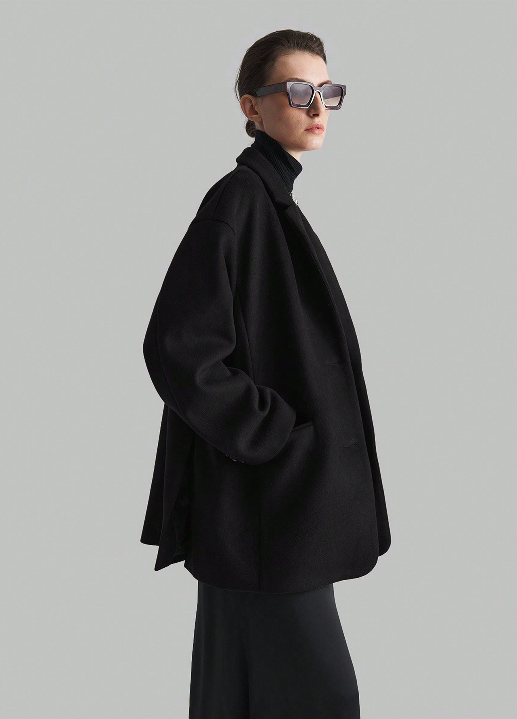 Чорне зимнє Пальто SHEIN