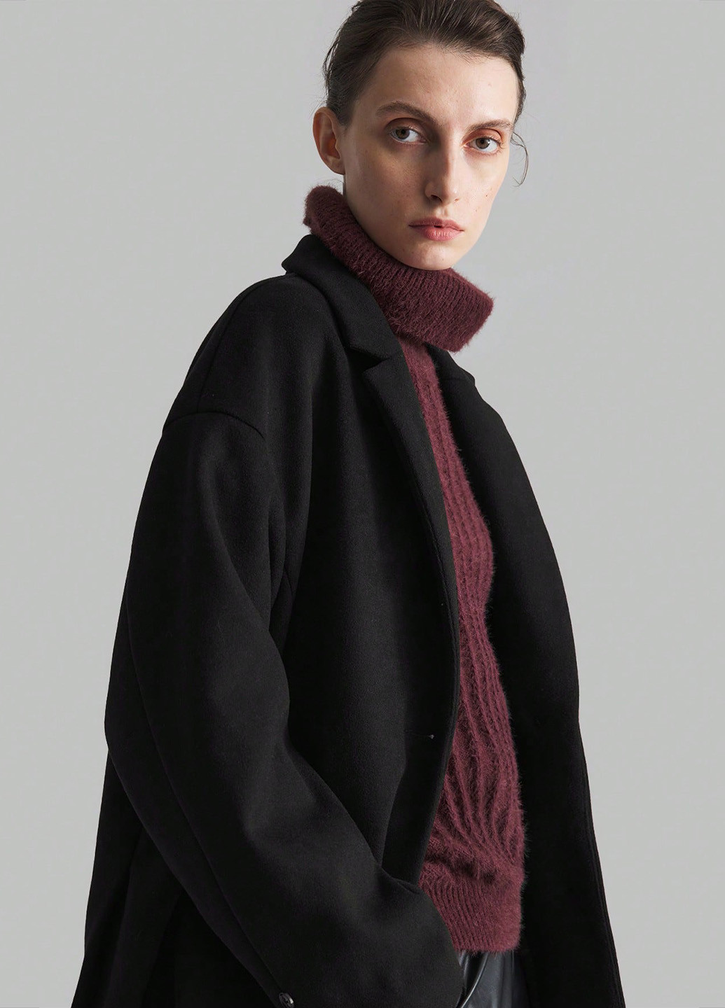 Чорне зимнє Пальто SHEIN