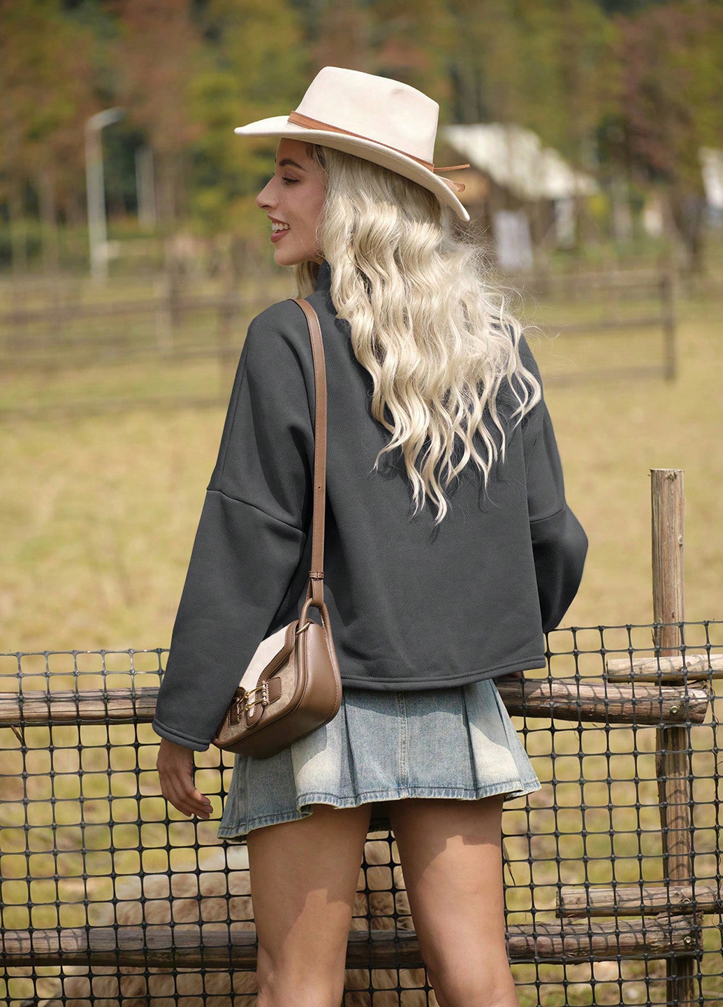 Темно-серый свитшот SHEIN однотонный без декора (334102162)