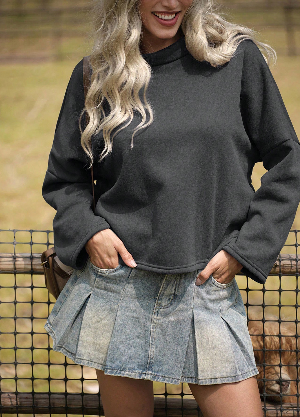 Темно-серый свитшот SHEIN однотонный без декора (334102162)