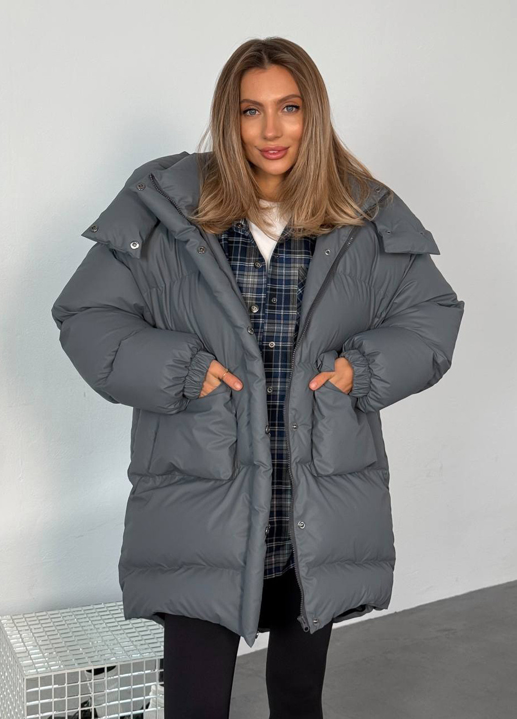 Темно-сірий зимній Пуховик No Brand