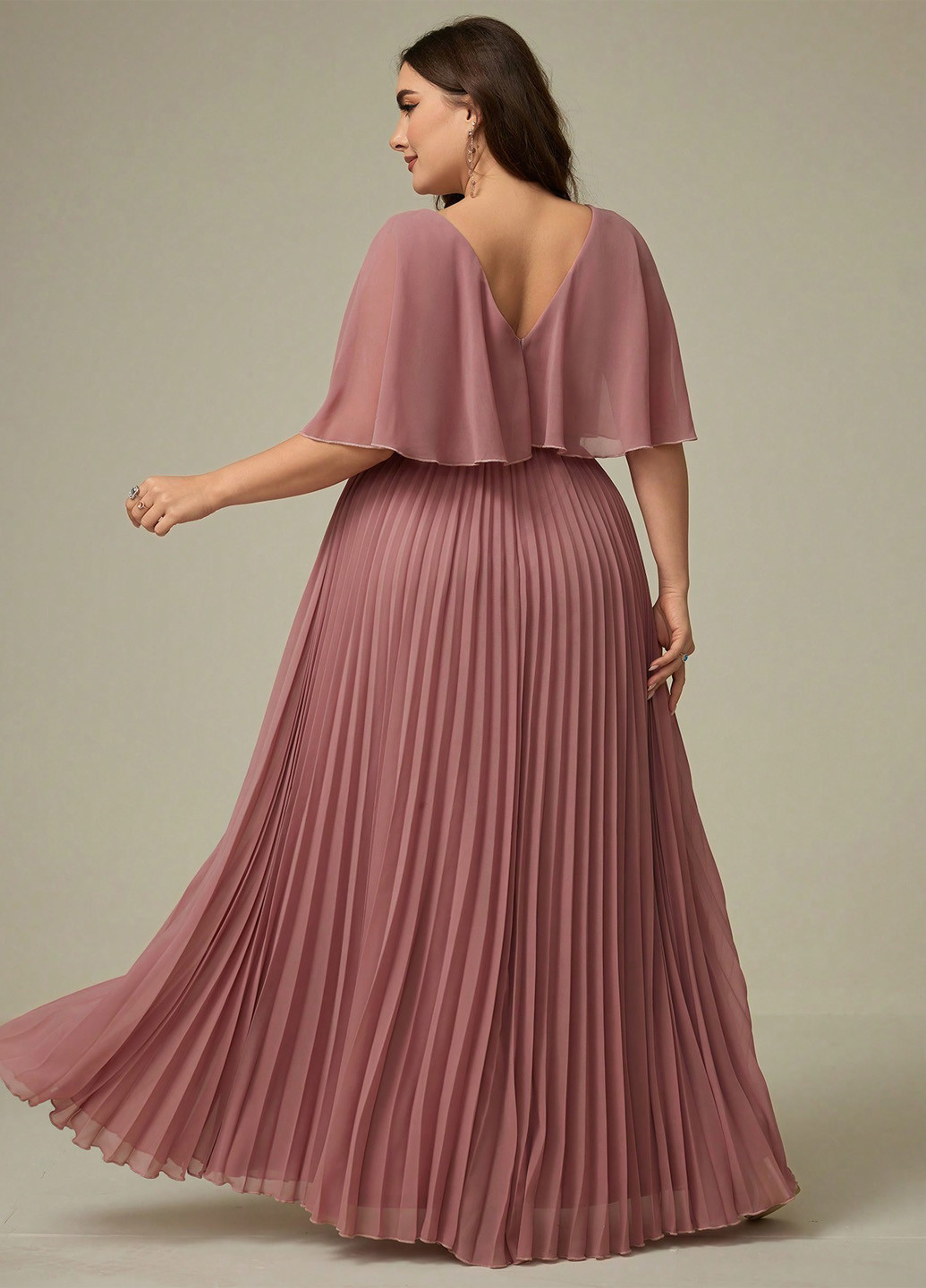 Светло-розовое коктейльное, кэжуал платье SHEIN однотонное