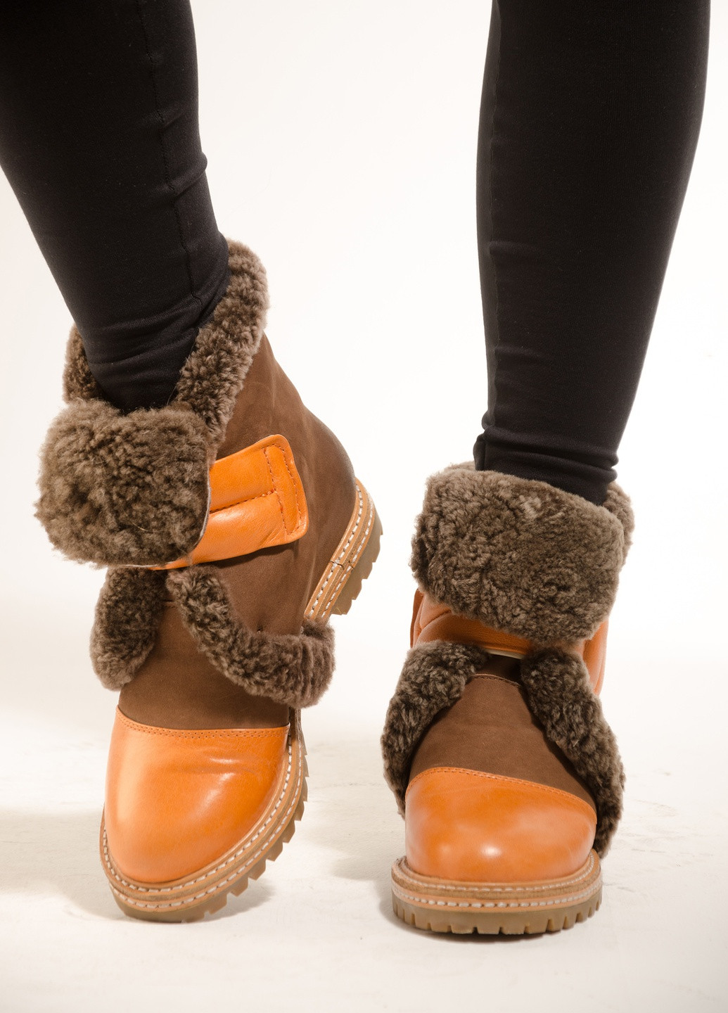 Оригінальні зимові черевики з натуральної замшевої шкіри INNOE ботинки (255110044)