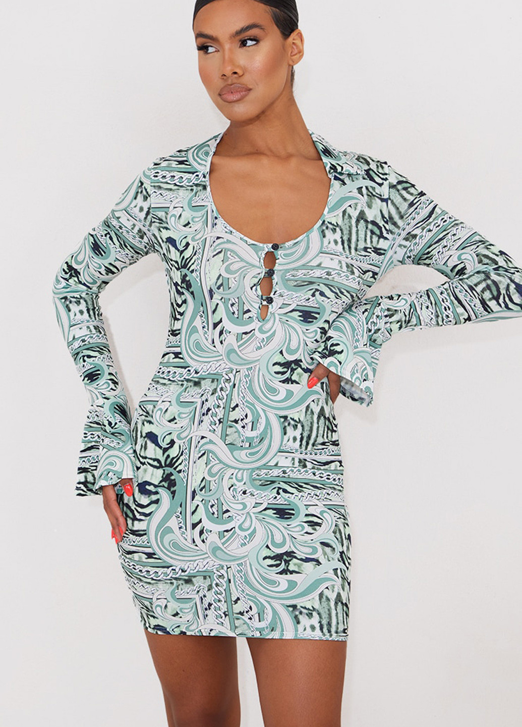 Зелена кежуал сукня силуетна PrettyLittleThing з малюнком