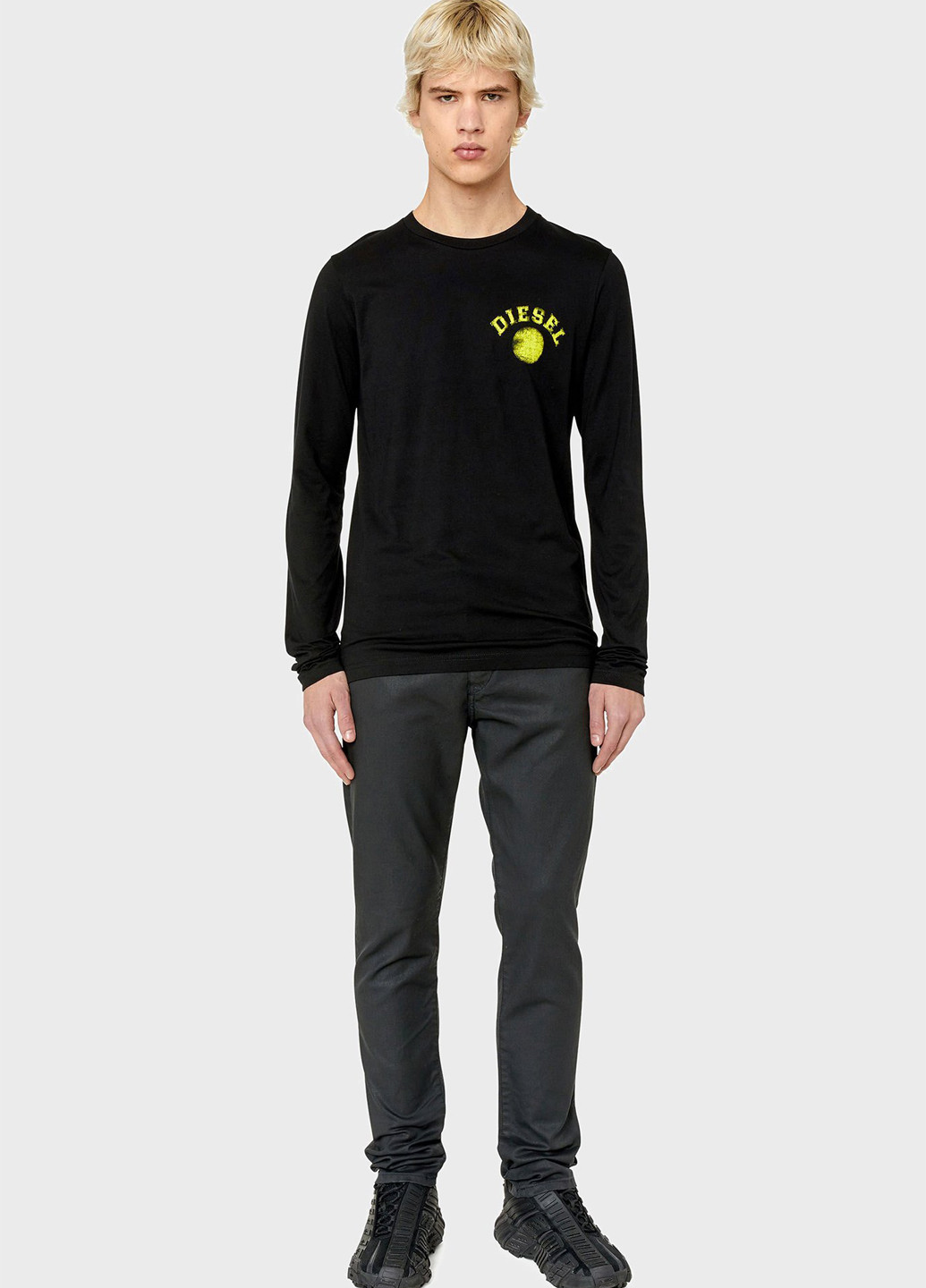 Черные демисезонные зауженные джинсы Diesel