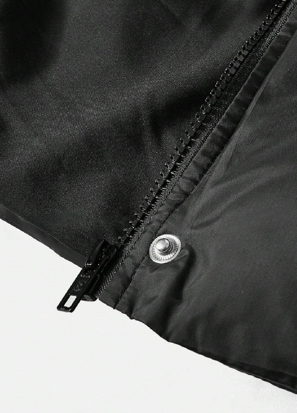 Чорна демісезонна куртка SHEIN