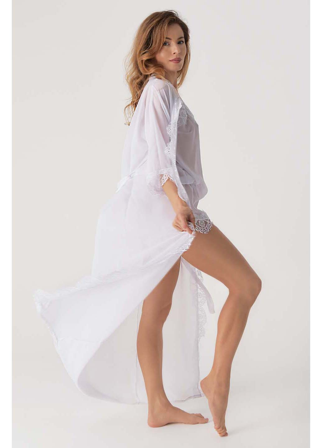 Белый демисезонный комплект халат + пижама Ghazel