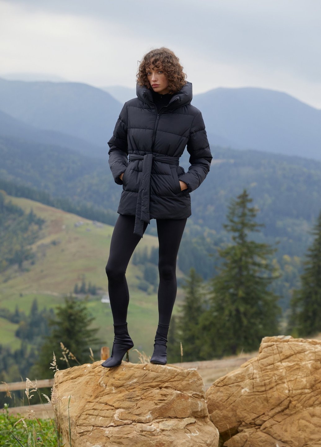 Черная зимняя куртка Gepur