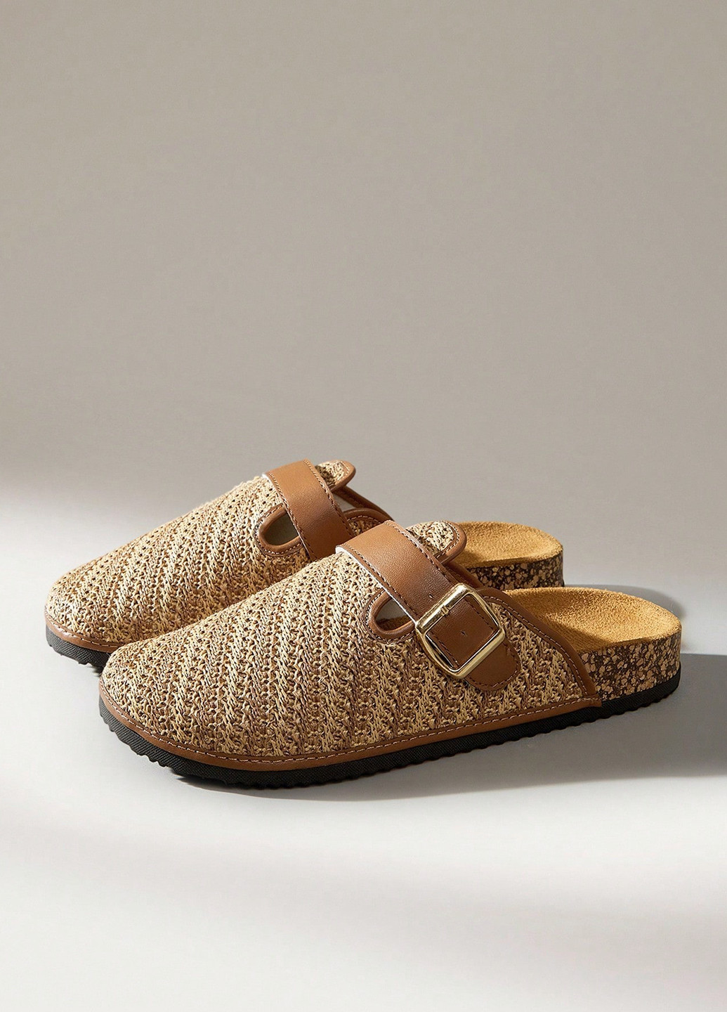 Коричневые туфли SHEIN без каблука