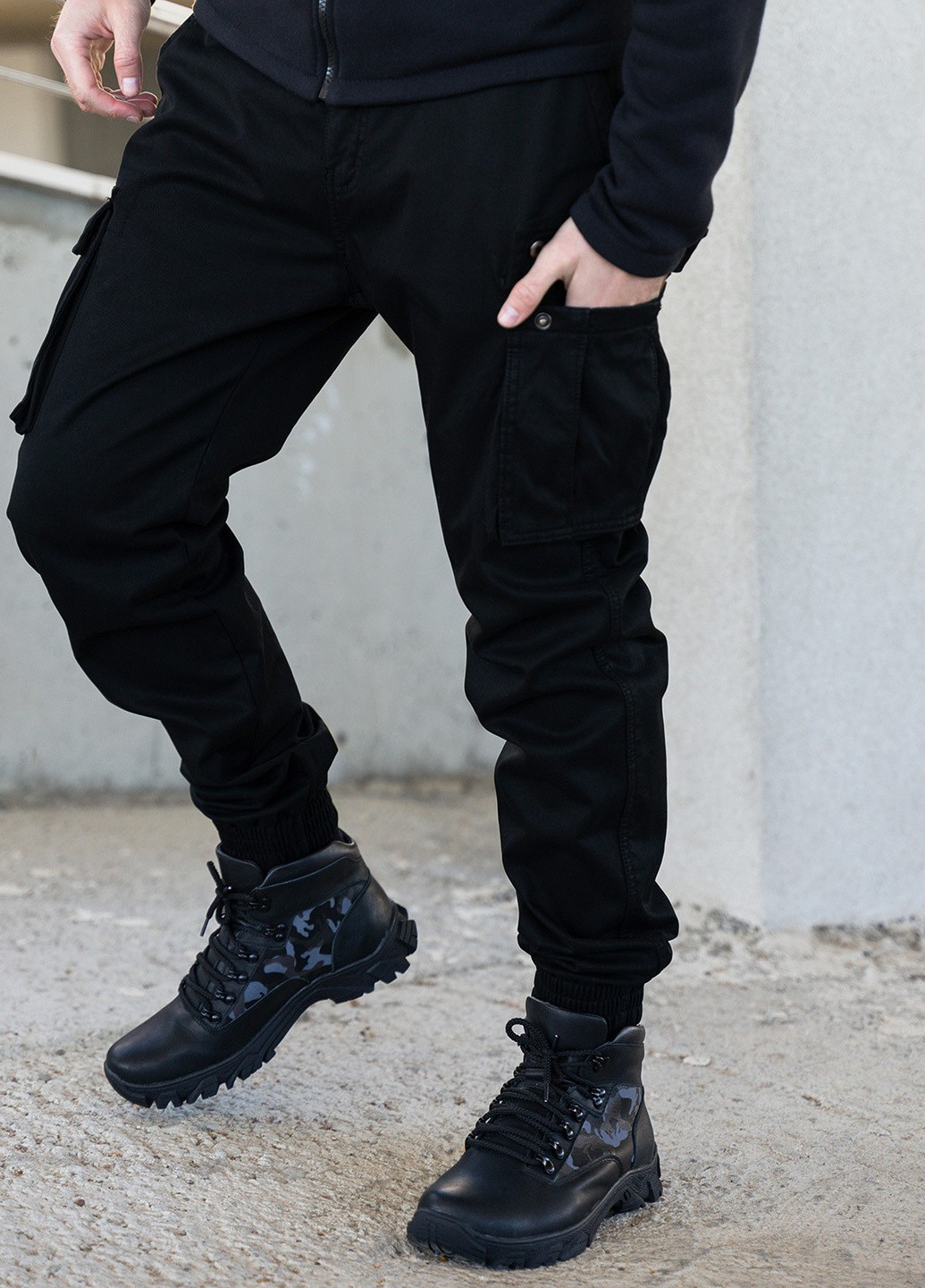 Черные повседневный зимние карго брюки ISSA PLUS