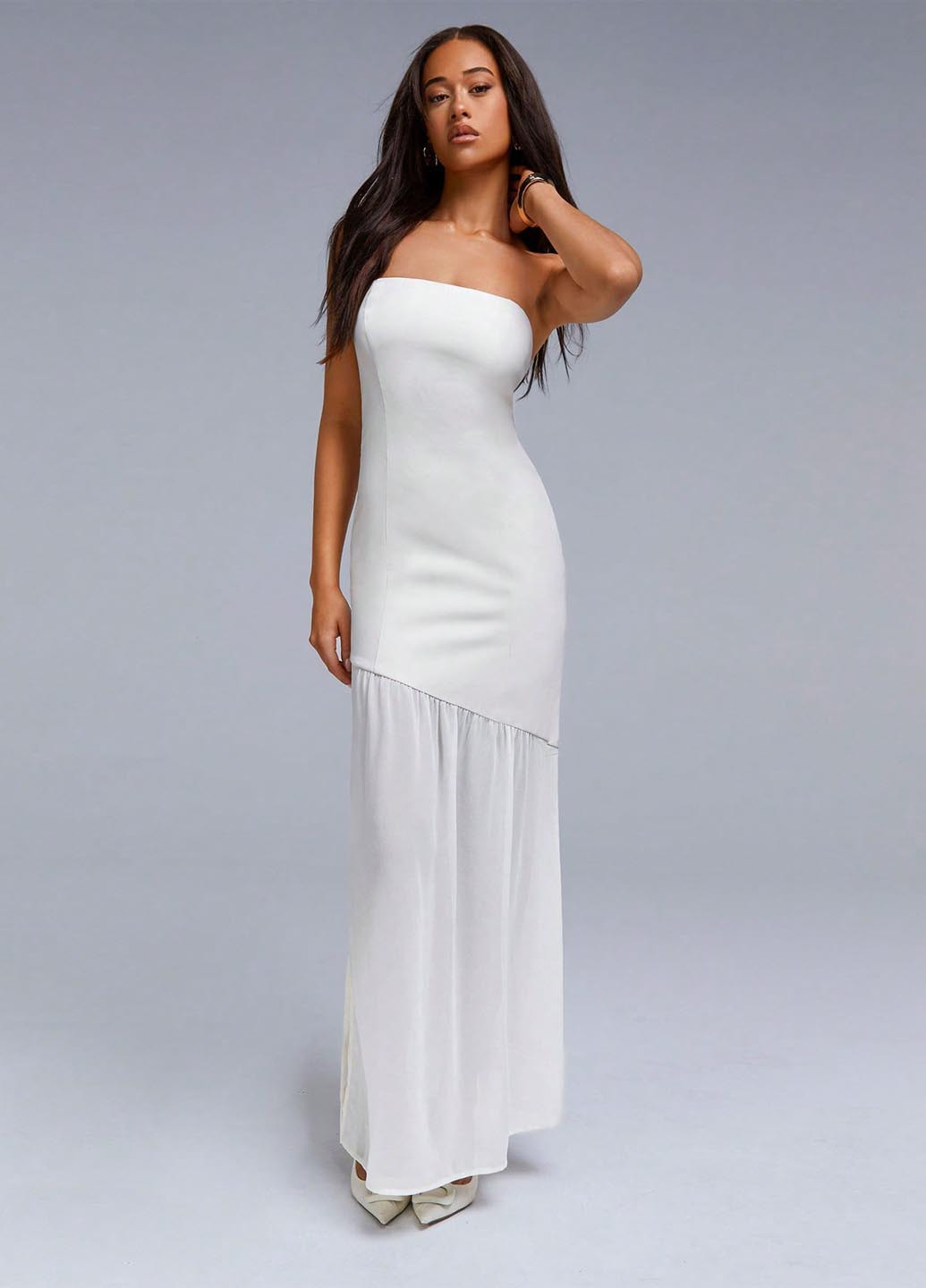 Айвори вечернее платье с открытыми плечами, бандо, с открытой спиной SHEIN однотонное
