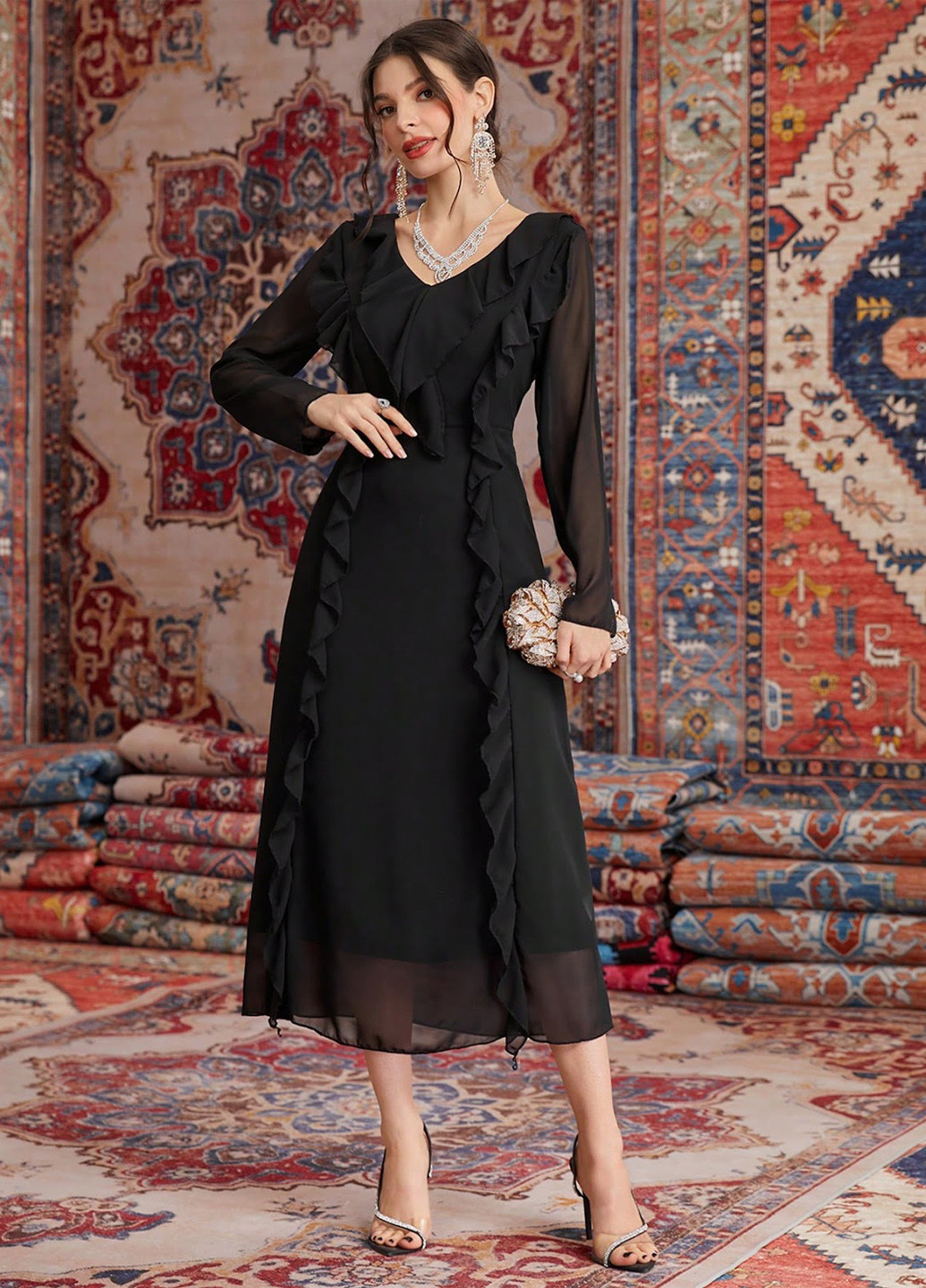 Черное вечернее платье клеш SHEIN однотонное