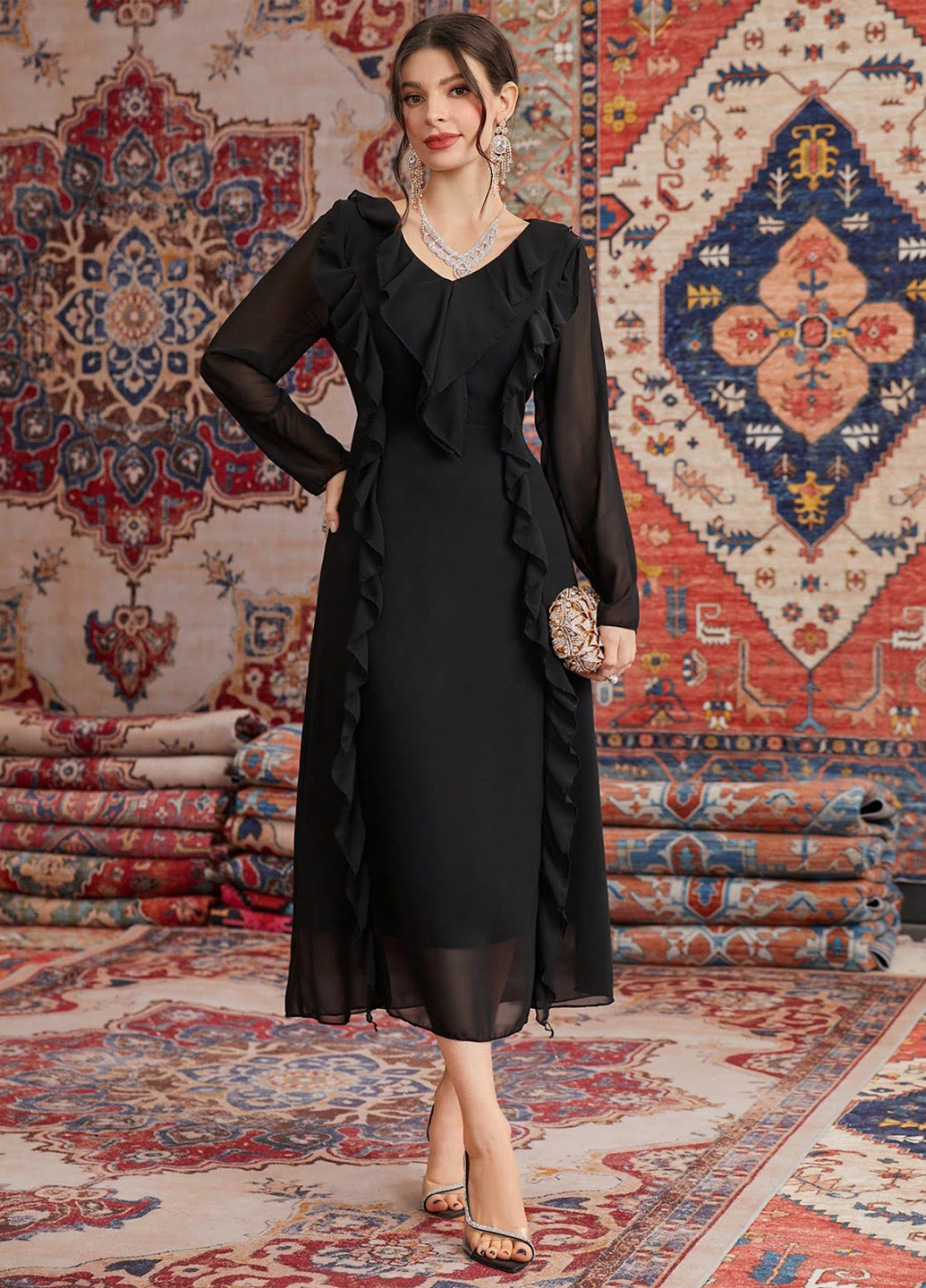 Черное вечернее платье клеш SHEIN однотонное