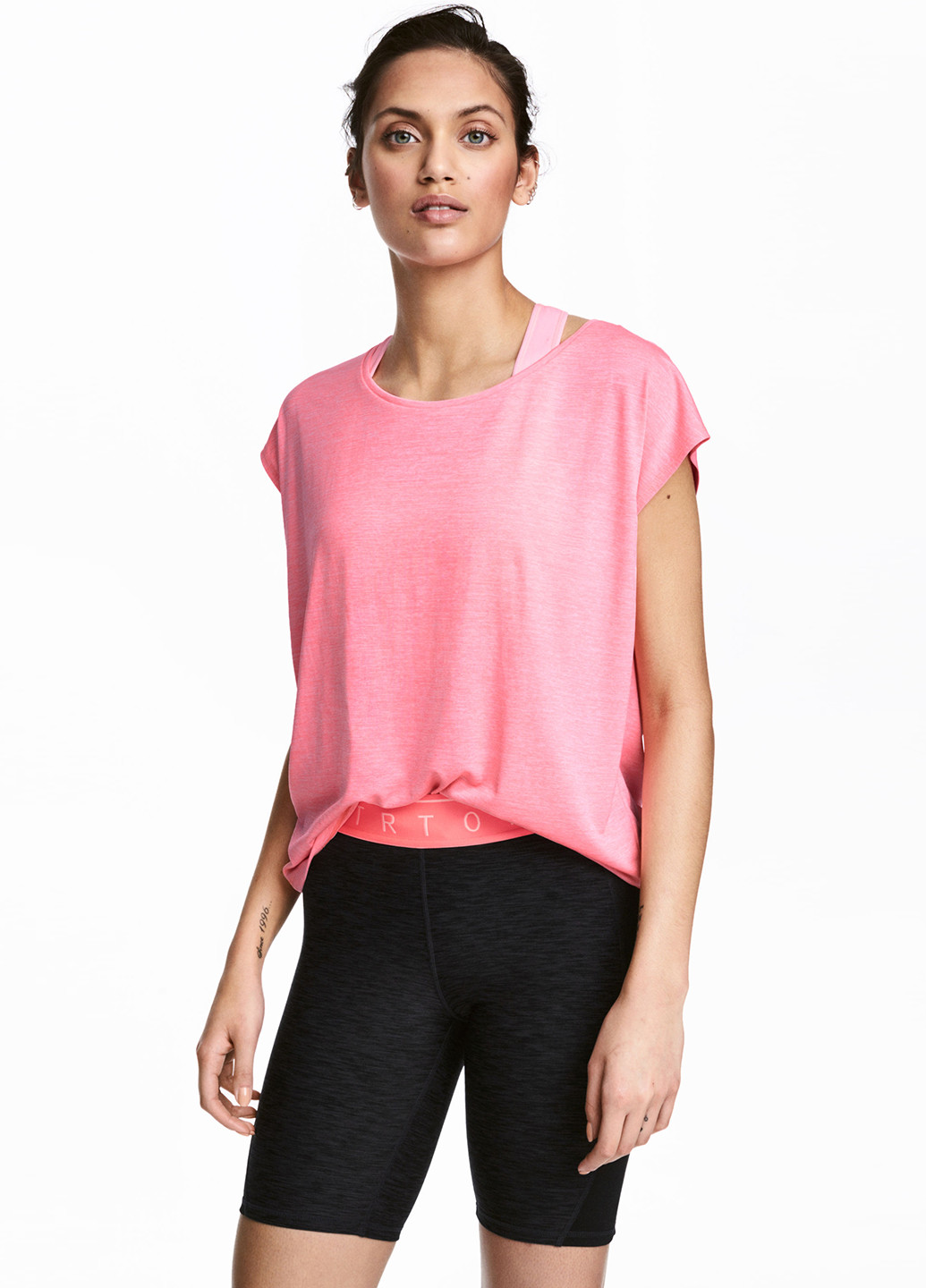 Розовая всесезон футболка H&M SPORT