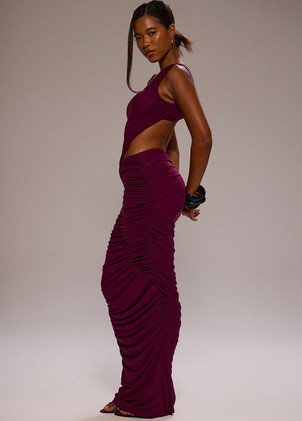 Фуксинова (кольору Фукія) вечірня сукня силуетна, з відкритою спиною SHEIN однотонна