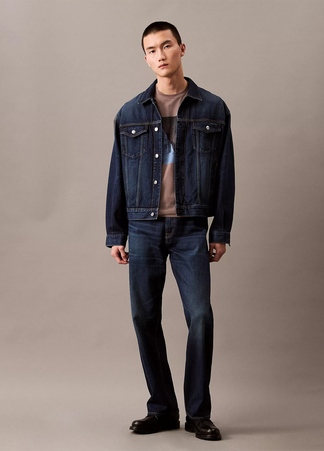 Коричнева футболка Calvin Klein