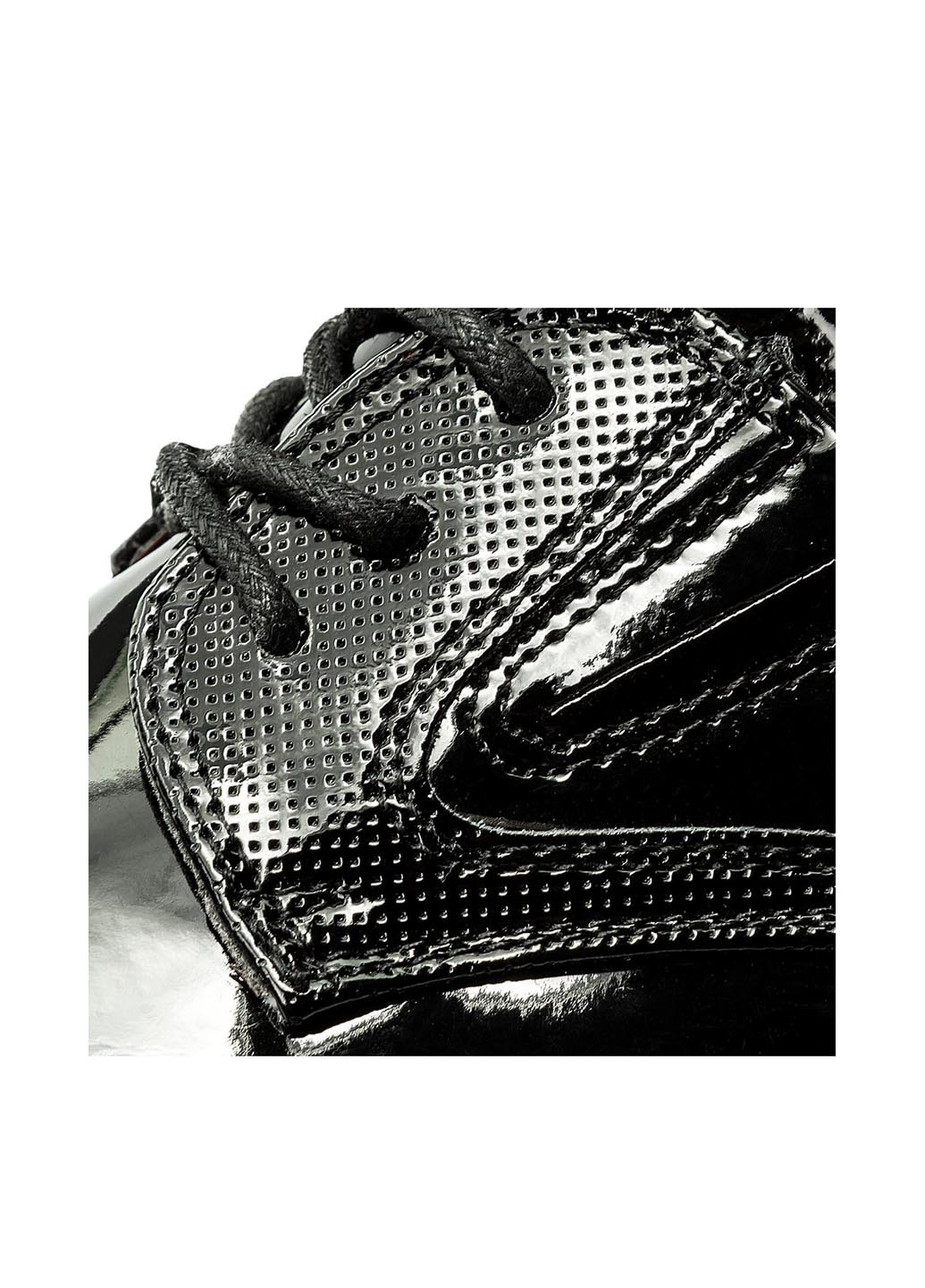 Черные напівчеревики со шнурками Ottimo