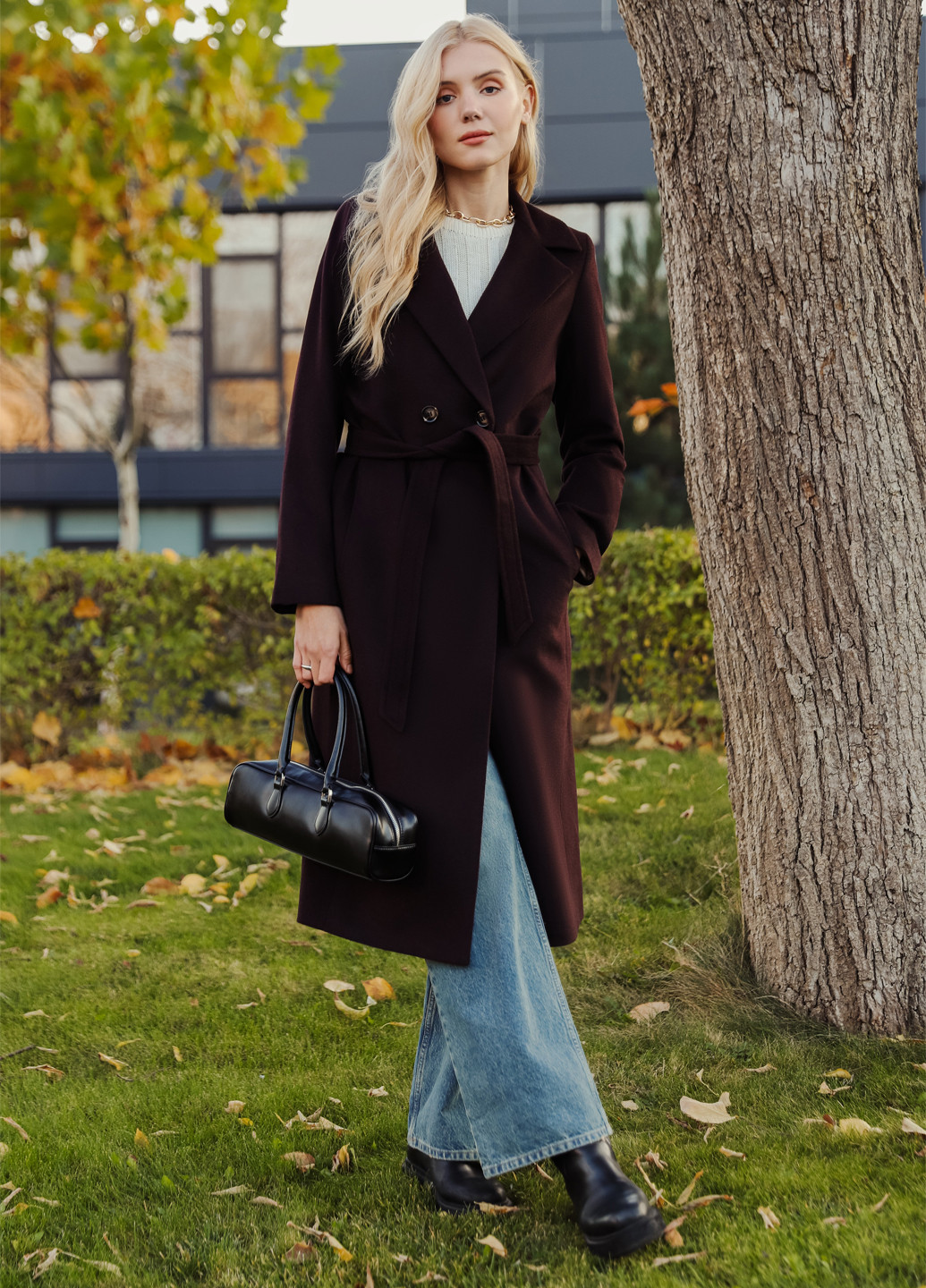 Темно-коричневе зимнє Пальто двобортне Florens