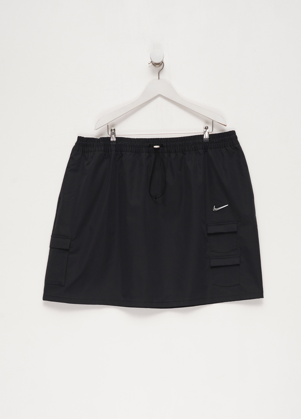 Черная спортивная однотонная юбка Nike