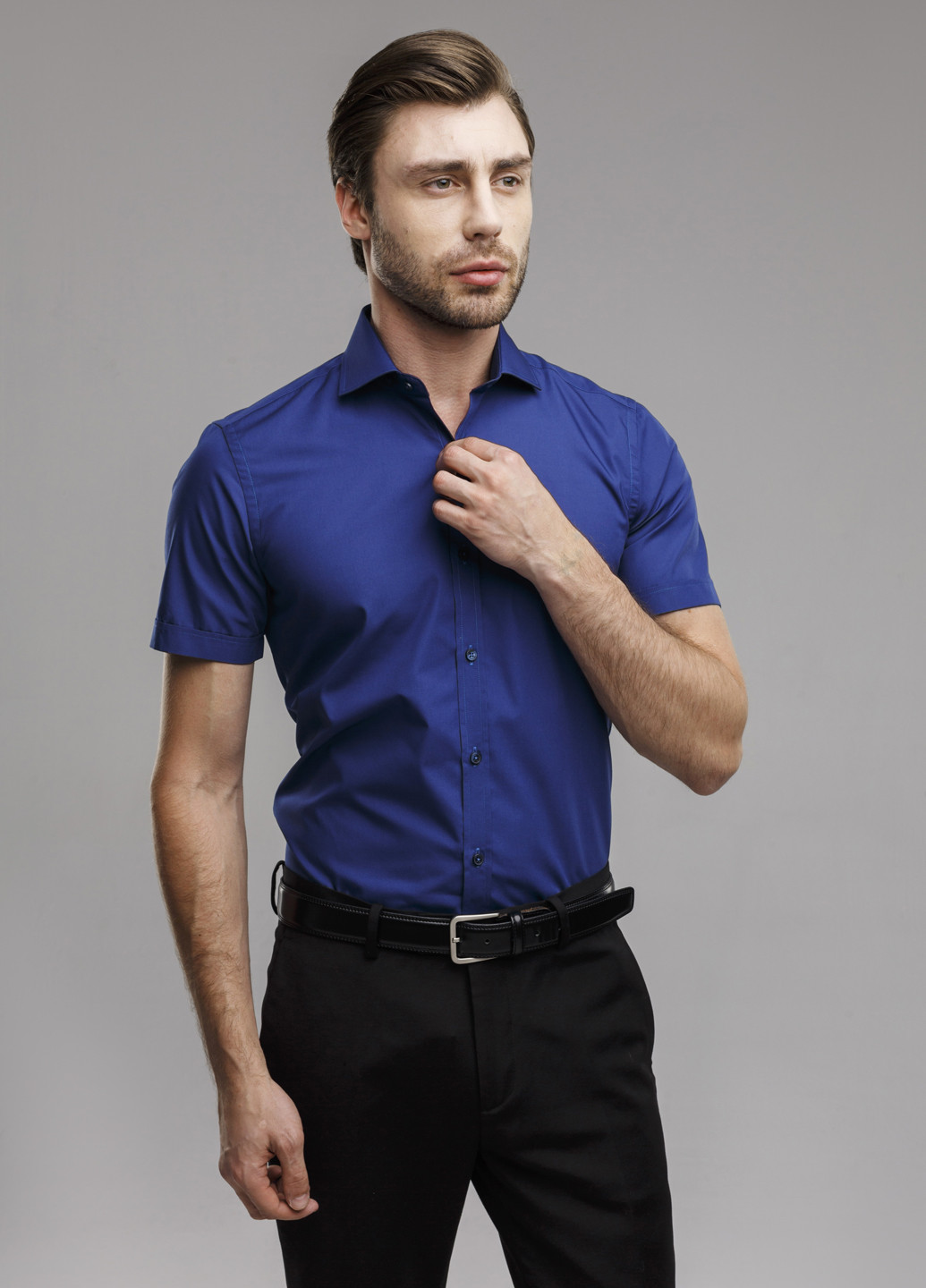 Синяя классическая рубашка однотонная Franttini с коротким рукавом