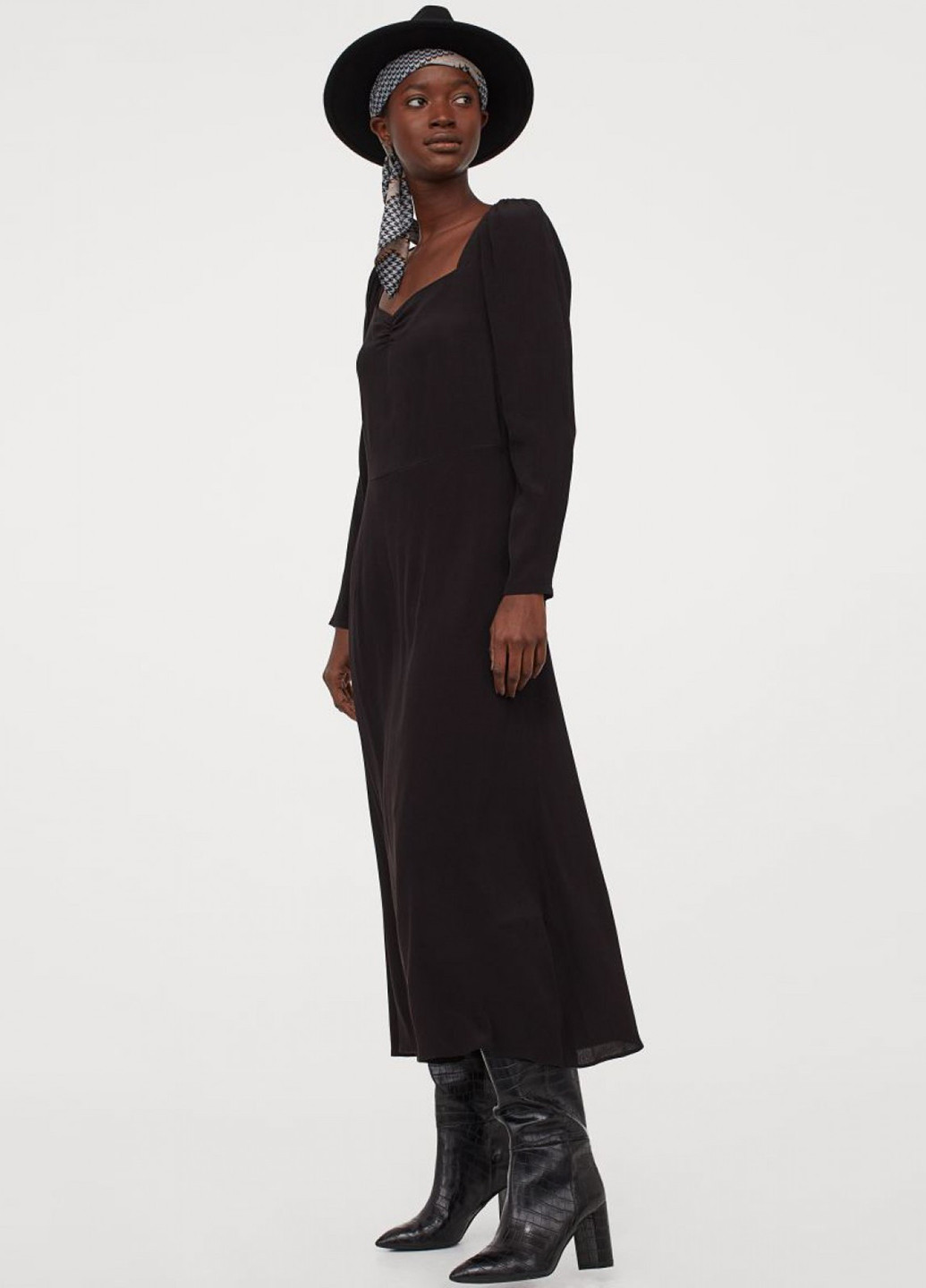 Черное кэжуал платье H&M однотонное