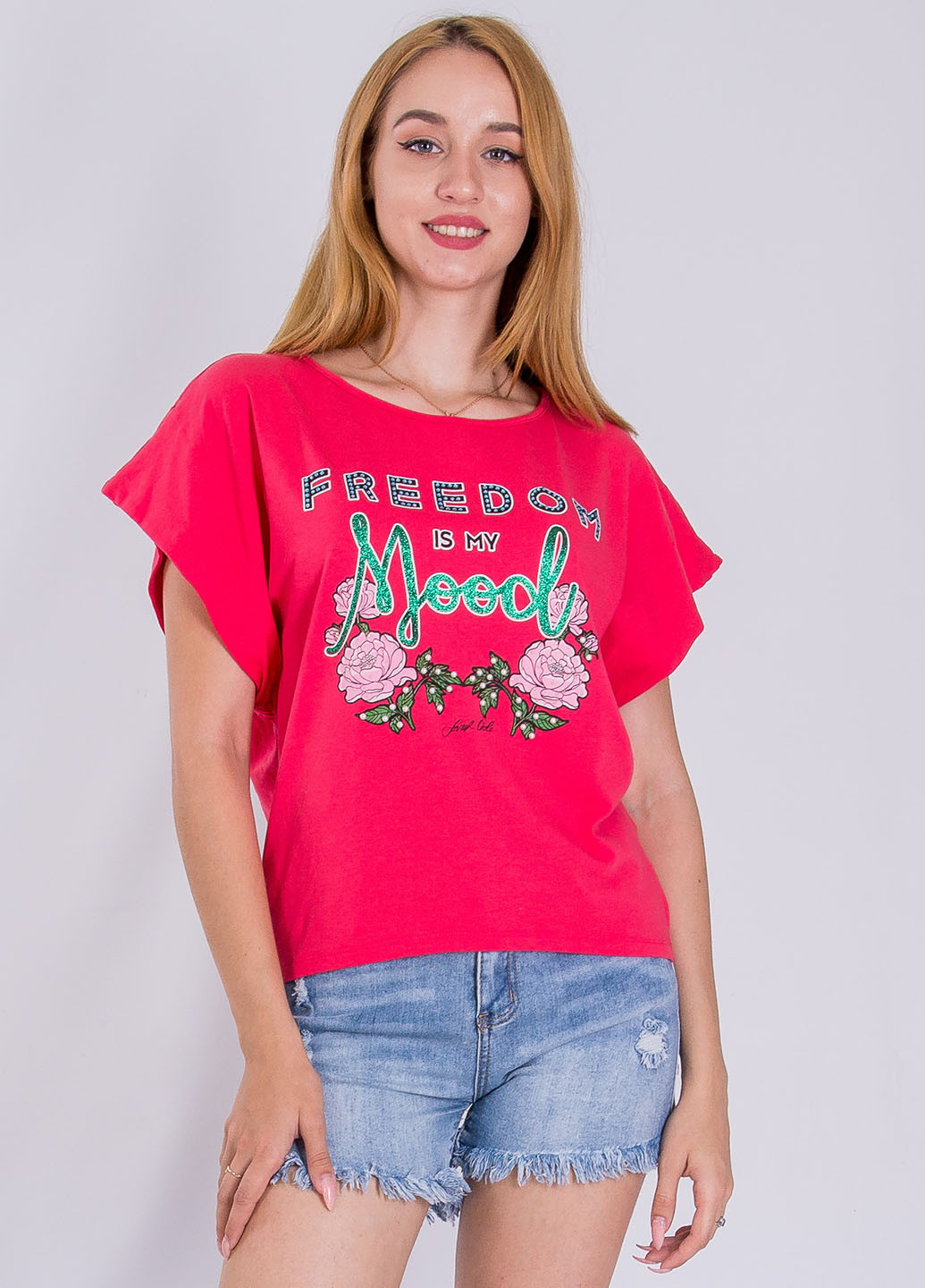 Розовая летняя футболка Sarah Chole