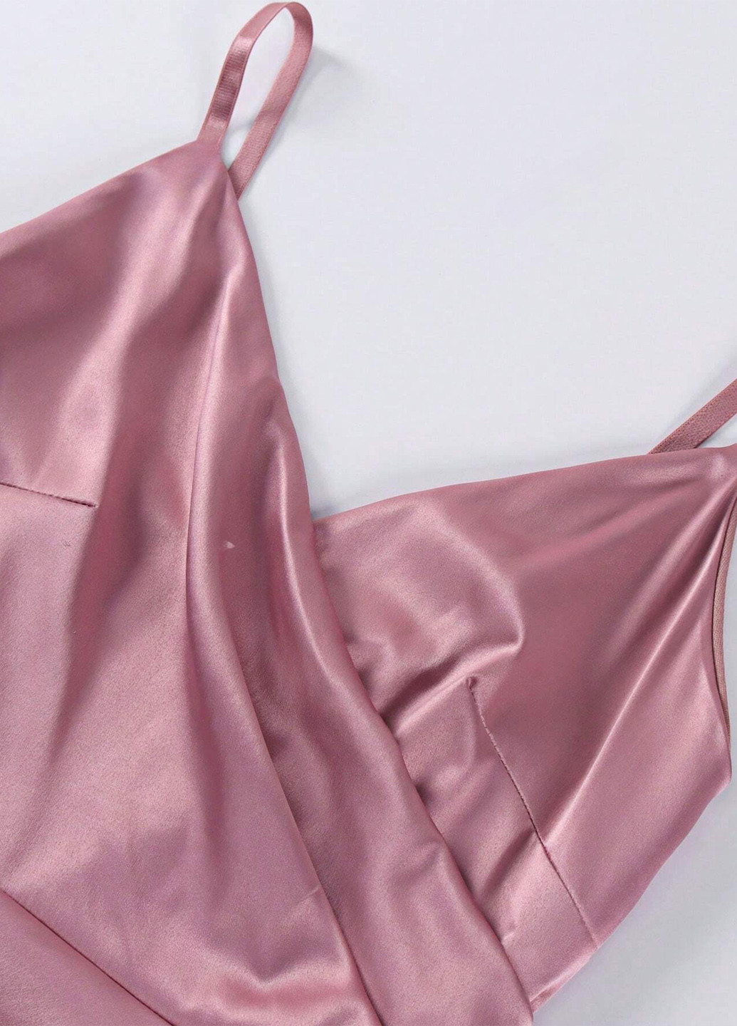 Світло-рожева коктейльна сукня на запах SHEIN однотонна