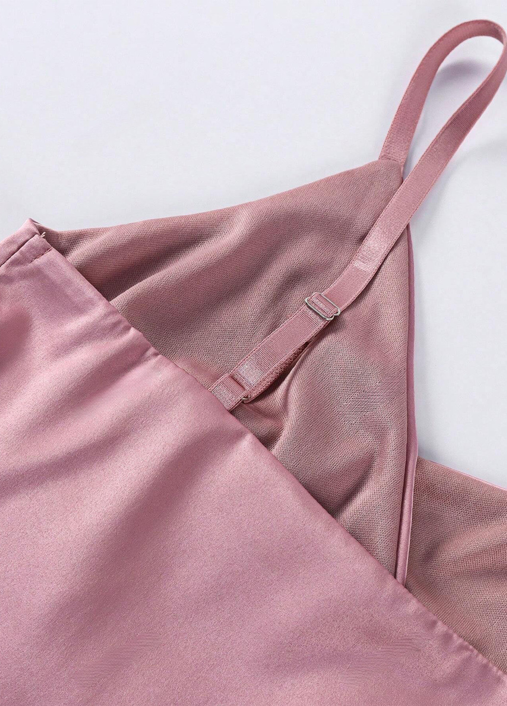 Світло-рожева коктейльна сукня на запах SHEIN однотонна