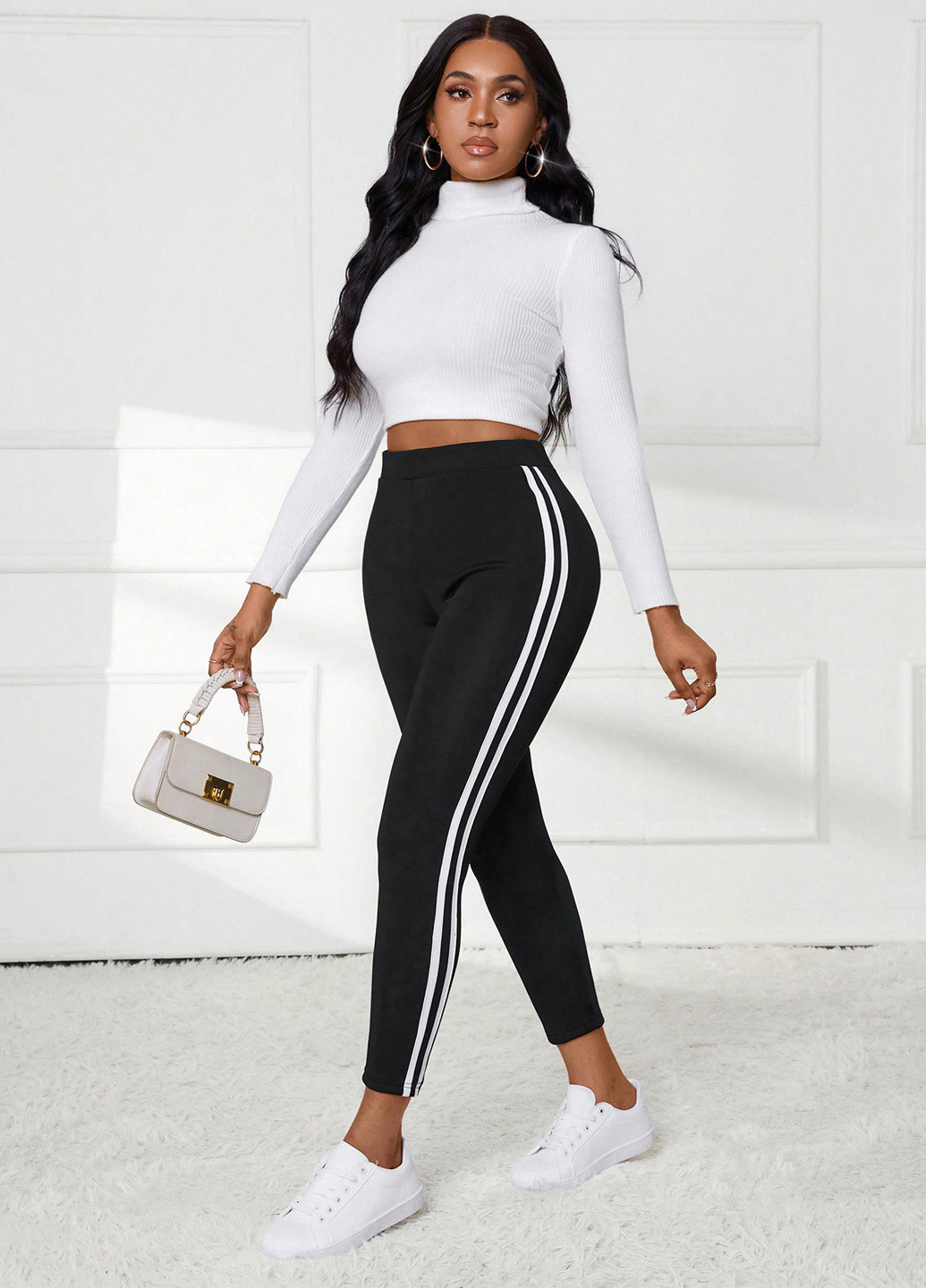 Черные демисезонные леггинсы SHEIN