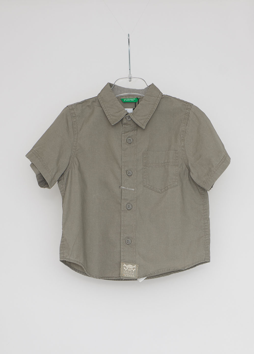 Оливковковая (хаки) кэжуал рубашка однотонная United Colors of Benetton с коротким рукавом