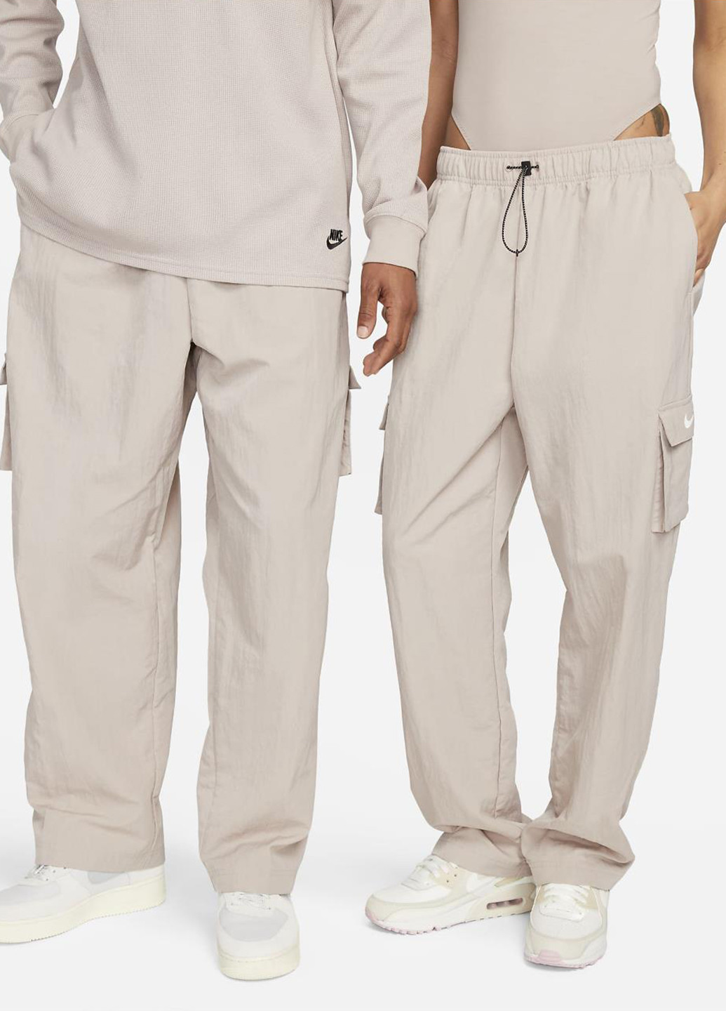 Штани DO7209-272 Nike Sportswear Essential (321974912)