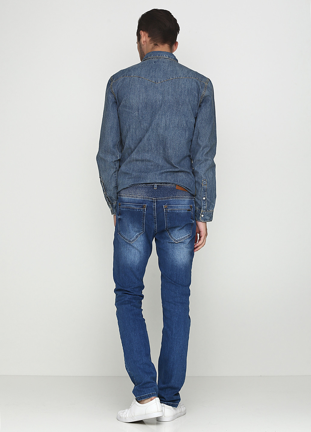 Синие демисезонные со средней талией джинсы Revolt