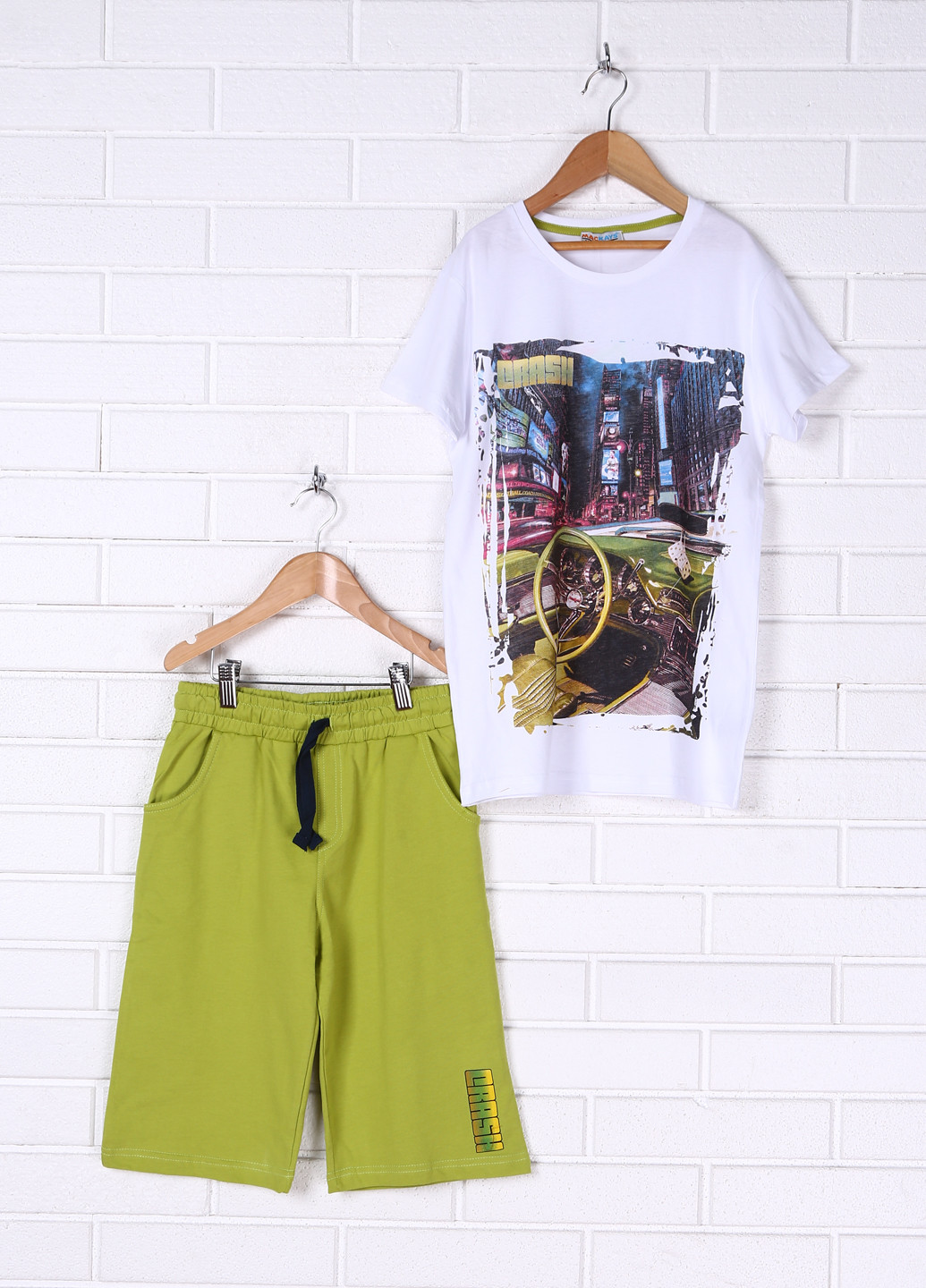 Зеленый летний комплект (шорты, футболка) Mackays
