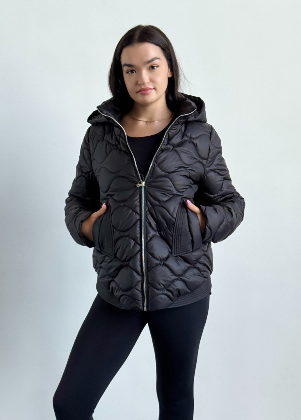 Черная демисезонная куртка Eva Classic